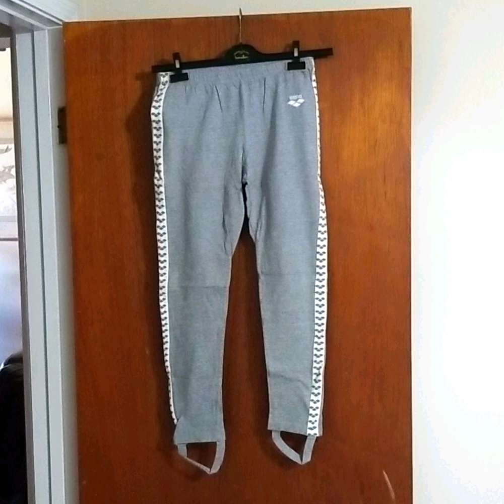 NWOT Arena leggings made in Italy